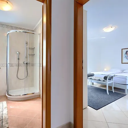 Carla 2 By Interhome Umag